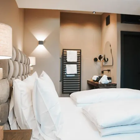 Ξενοδοχείο Boutiquehotel Weisses Roessl 2*