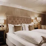 Boutiquehotel Weisses Roessl