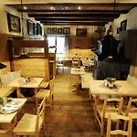 Hotel Boutiquehotel Weisses Roessl 2*