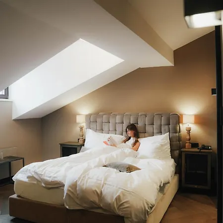 Boutiquehotel Weisses Roessl 2*