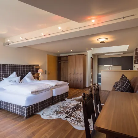 מלון Boutiquehotel Weisses Roessl