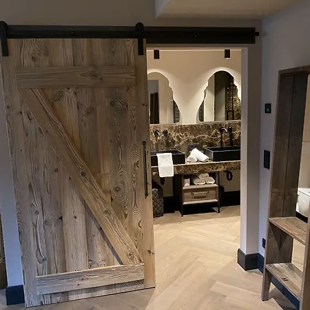 Boutiquehotel Weisses Roessl 2* Innsbruck