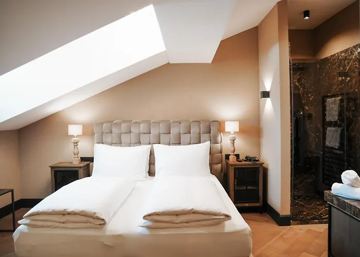 Boutiquehotel Weisses Roessl 2* Innsbruck