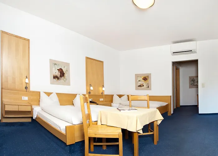 Boutiquehotel Weisses Roessl Szálloda 2*