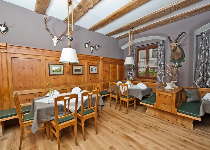 Boutiquehotel Weisses Roessl 2*