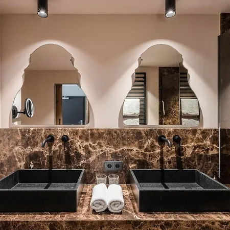 Boutiquehotel Weisses Roessl Hotel 2*