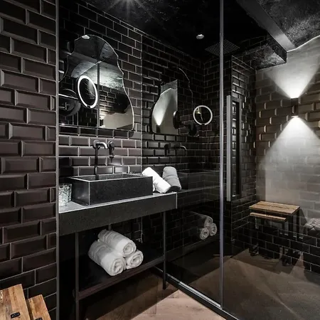 Boutiquehotel Weisses Roessl 2* インスブルック