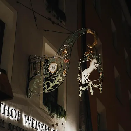 Hotel Boutiquehotel Weisses Roessl 2*