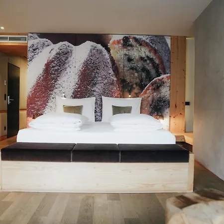 Boutiquehotel Weisses Rössl 2*