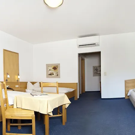 Boutiquehotel Weisses Rössl Hotel 2*